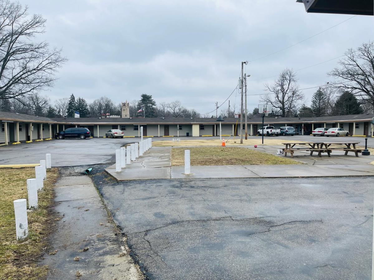 Woodridge Motel テレ・ホート エクステリア 写真
