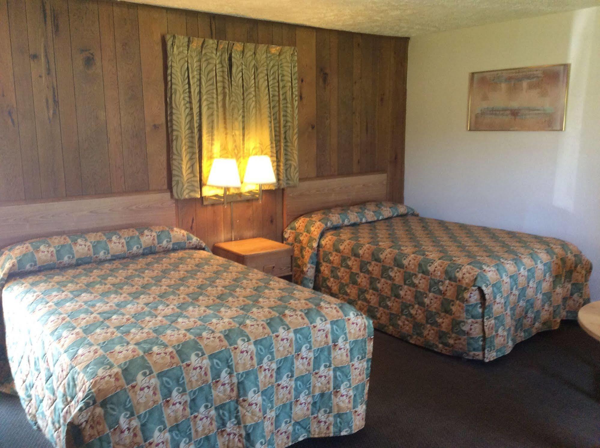 Woodridge Motel テレ・ホート エクステリア 写真