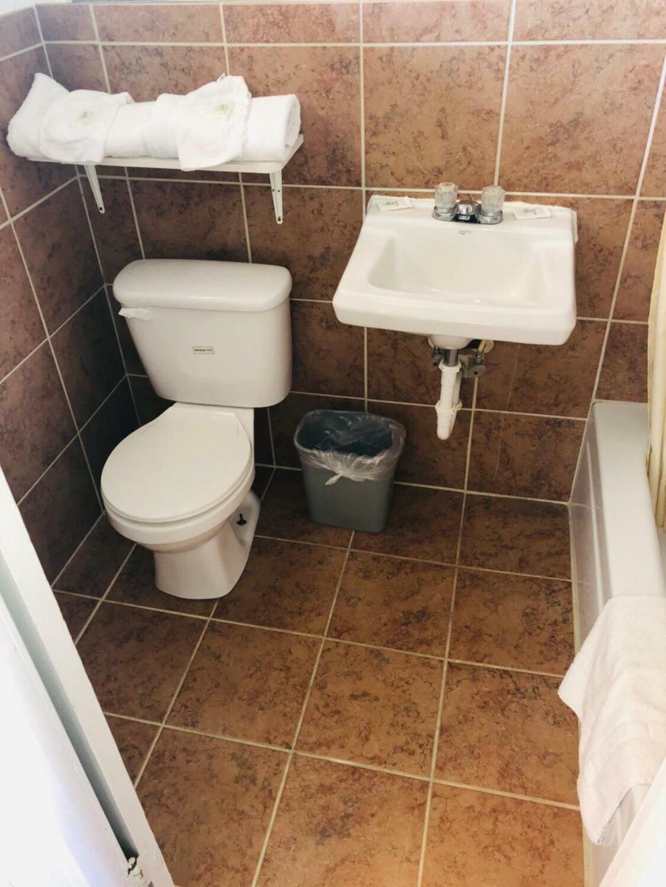 Woodridge Motel テレ・ホート エクステリア 写真