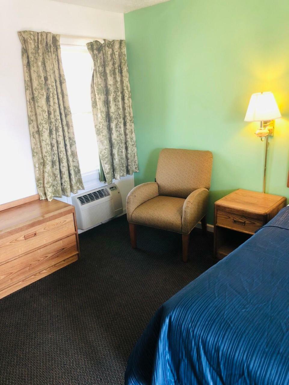Woodridge Motel テレ・ホート エクステリア 写真